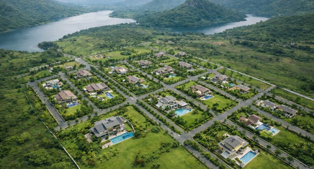 Land investment near Bangalore airport beyond Devanahalli — Amirii Ventures project site
